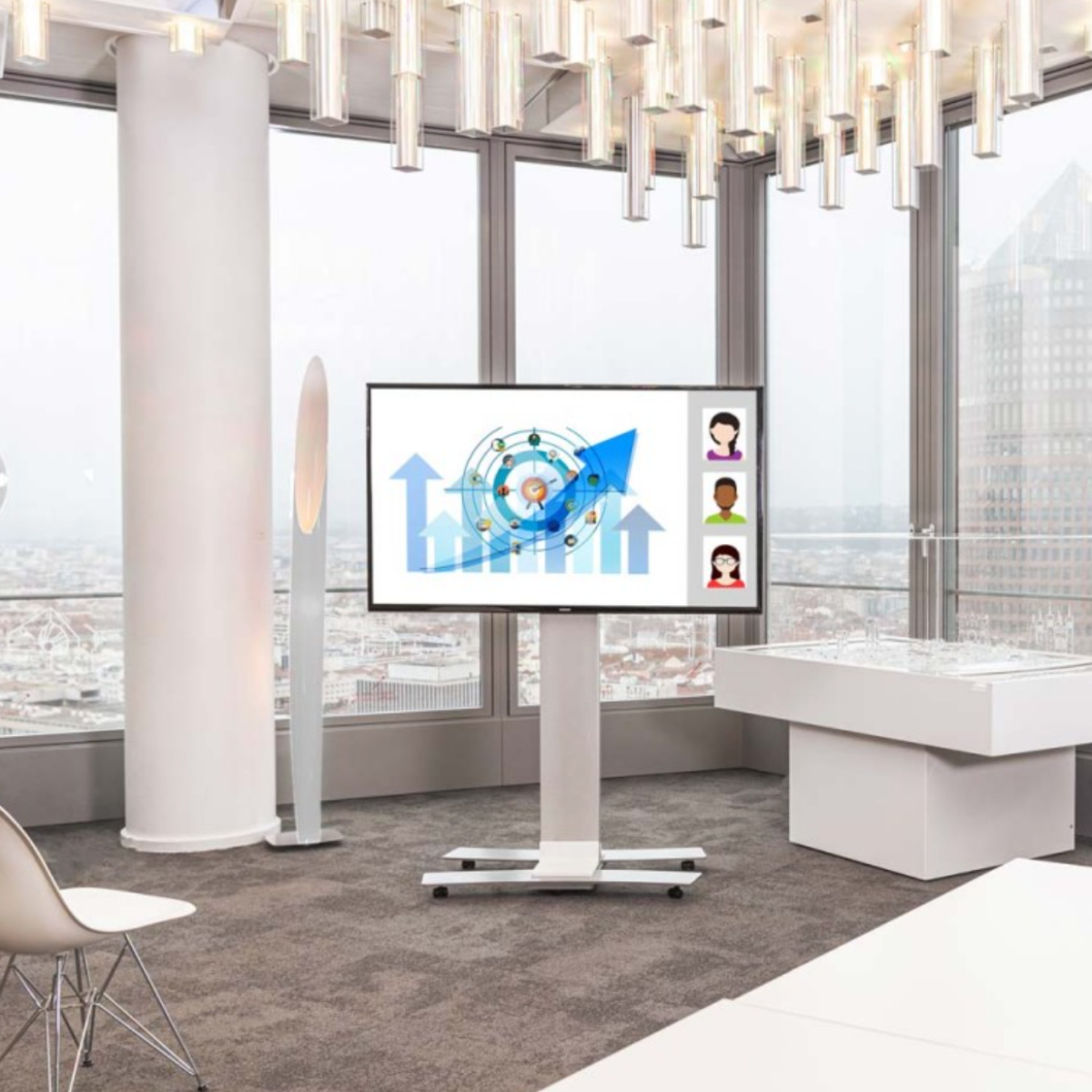 KROSS 2000XXL – La colonne mobile pour très grands écrans