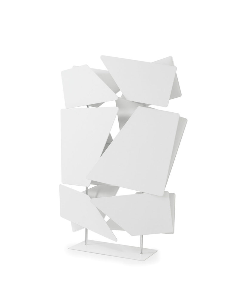 Caimi Flat Floor Totem